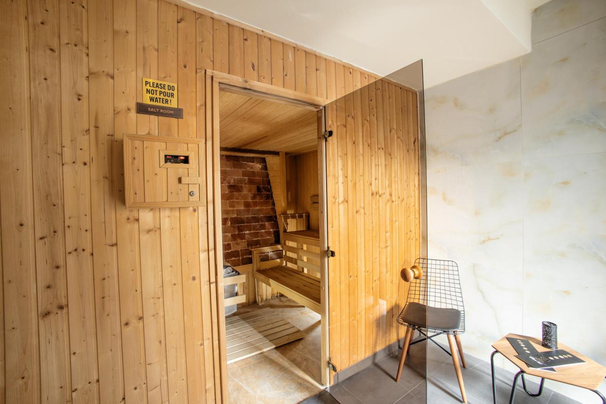 ブシ リゾート&スパ スコピエ エクステリア 写真 A Finnish sauna