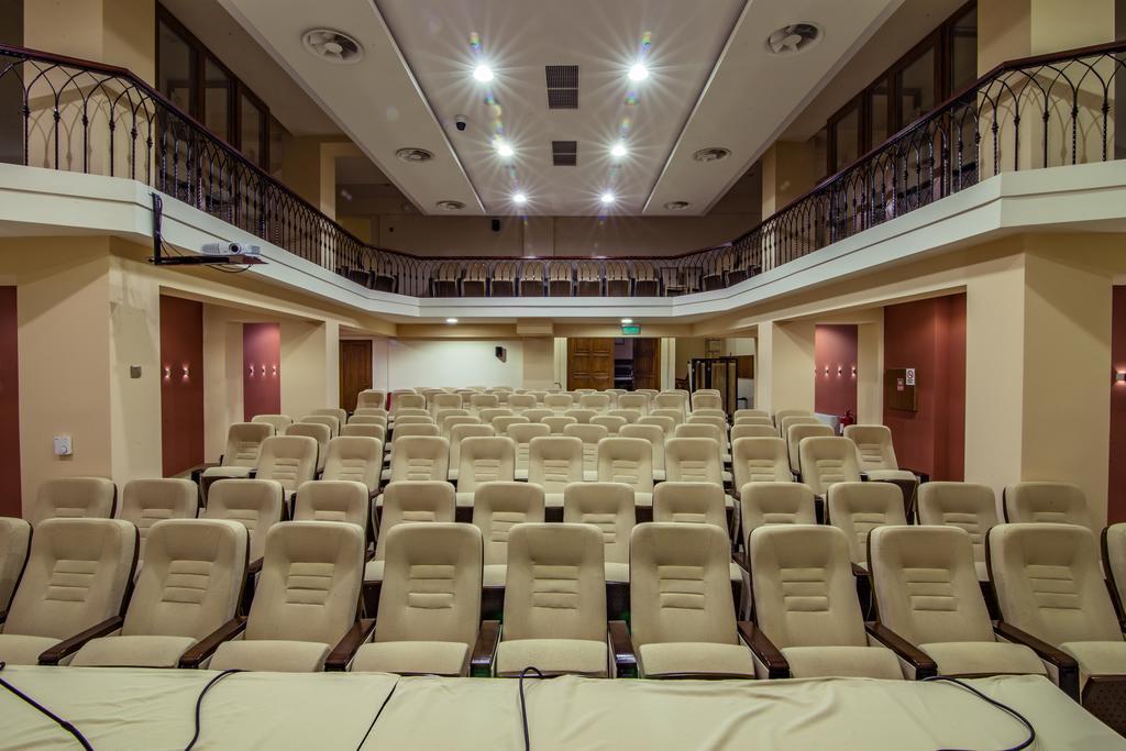 ブシ リゾート&スパ スコピエ エクステリア 写真 The main auditorium