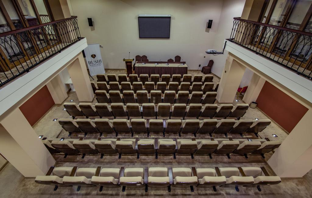 ブシ リゾート&スパ スコピエ エクステリア 写真 The auditorium of the university