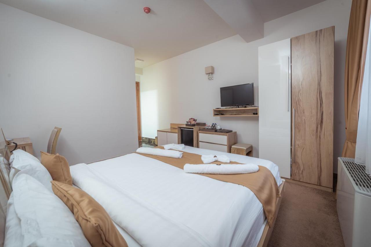 ブシ リゾート&スパ スコピエ エクステリア 写真 A room at the hotel